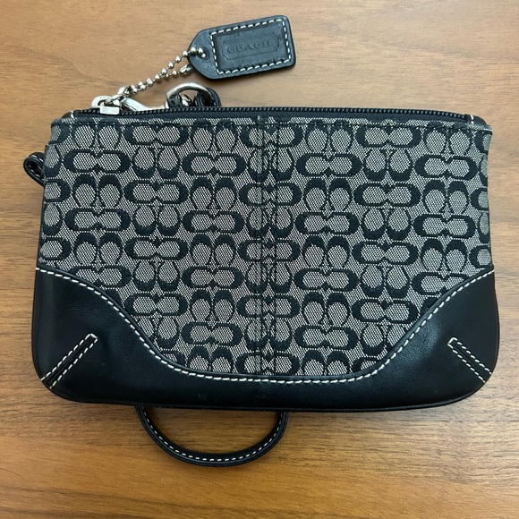 COACH Wristlet - Gently Used - Picture 5 of 7